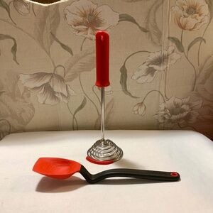 2Pcs Dreamfarm Kitchen Tools - Measuring Spoon and Whisk - Red, Black, Silver